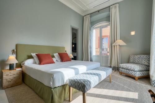 Adriano by Home at Homes