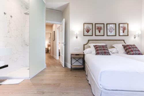 Mateos Gago 13 by Home at Homes