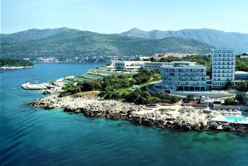 Royal Neptun Hotel