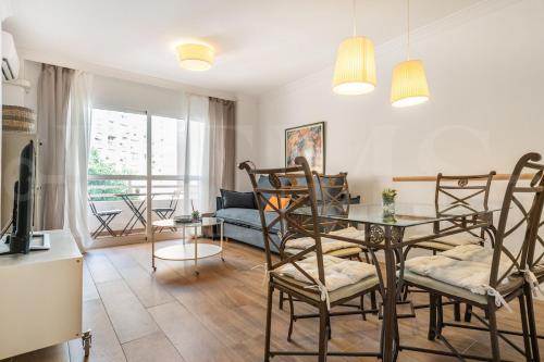 Stylish Retreat by Malaga Beach REMS