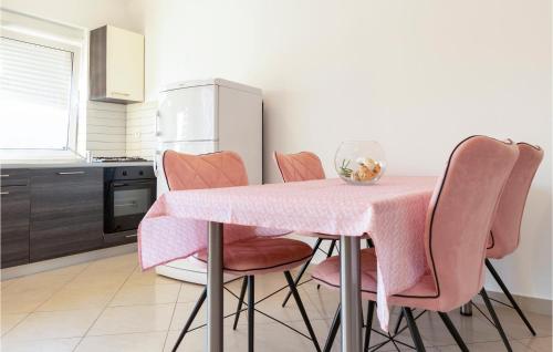 Gorgeous Home In Bibinje