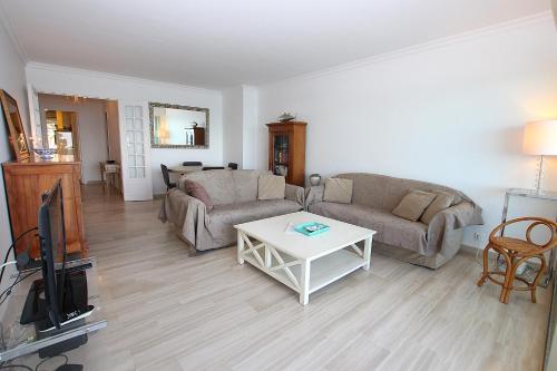 Cannes Palm Beach - Beachfront apartment photo 11