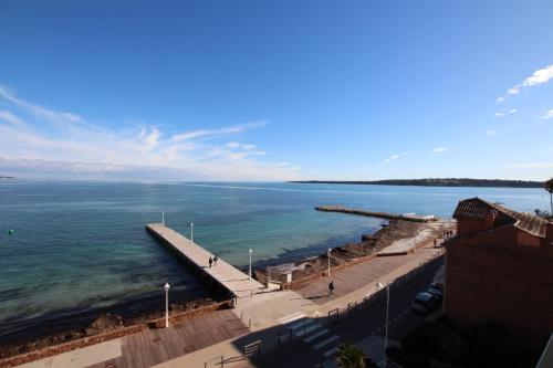Cannes Palm Beach - Beachfront apartment photo 20