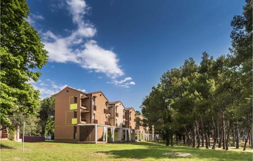 Beautiful Apartment In Umag