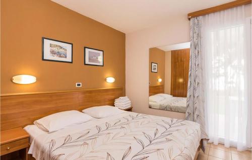Beautiful Apartment In Umag