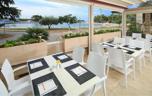 Stunning Apartment In Umag