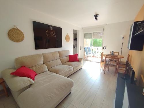 apartamento con piscina y terraza