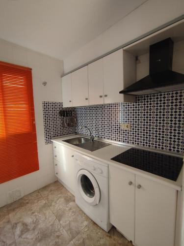 apartamento con piscina y terraza