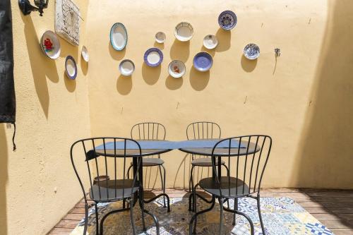 Alfama Patio Apartments