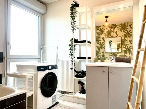 Bel Appart avec 2 chambres - Parking et Clim - Métro Argoulets