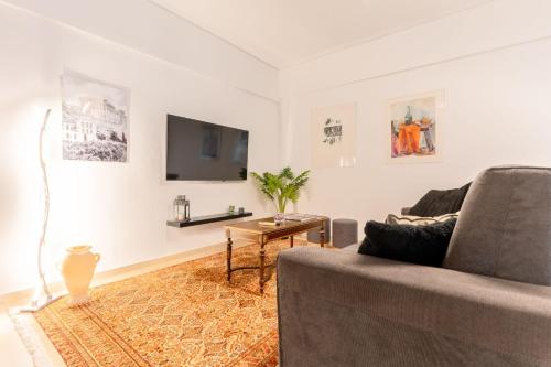 Acropolis Luxurious Legacy