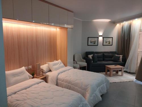 فندق ومنتجع سكاندك