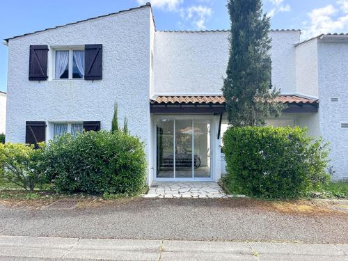 Maison 6 pers. à La Palmyre - Proche mer - Parking - FR-1-705-31