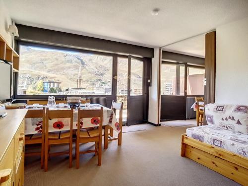 Appartement lumineux · Skis aux pieds · Terrasse & Casier à skis - FR-1-344-1290