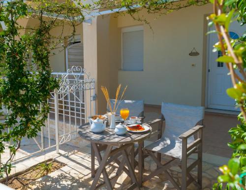 Gallery image of Apartments Valta View in Katelios