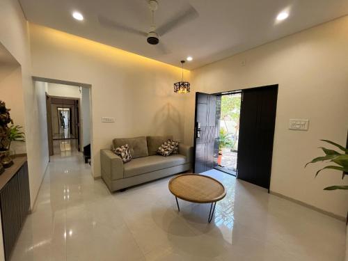 Spacious Garden Home