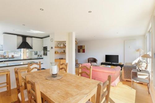 Résidence La Vallée Blanche in Chamonix Balcony & Mont Blanc Views - Happy Rentals