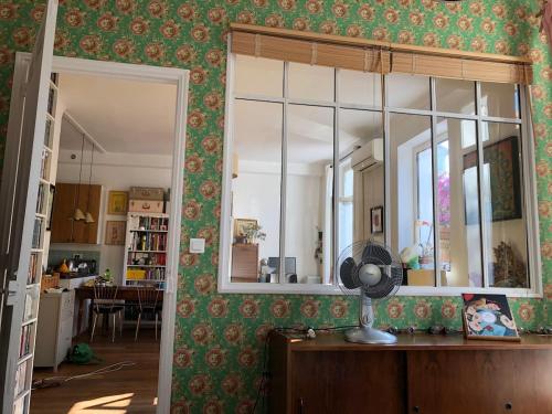 Sentez-vous comme à la maison près du palais