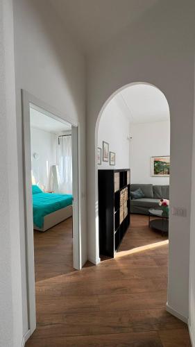 Modern and bright two-room apartment above the M3 metro