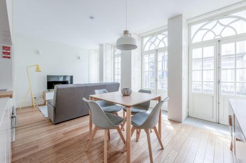 Modern Flat with balcony on Rua das Flores - 2nd