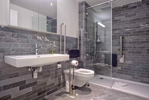 Apartment JungfrauCenter Bällenhöchst - GRIWA RENT AG photo 3