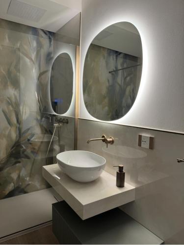 B&B Apartment Luxury Suite - Metropolitana M4- San Babila Milano -Stadio San Siro - Duomo Milano - Aeroporto Linate - Castello Sforzesco