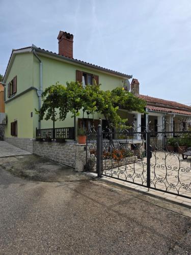House Belavici