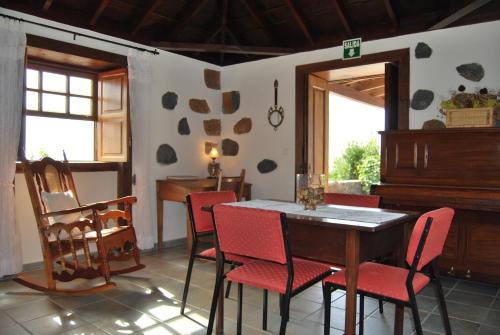 A seating area at Casa Rural Las Llanadas