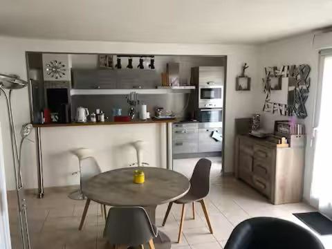 Appartement 3 pièces Avignon Parking privé