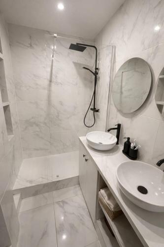 Luxury One Bedroom - 1min from Métro Volontaire - 52 sqm - by Prestigia