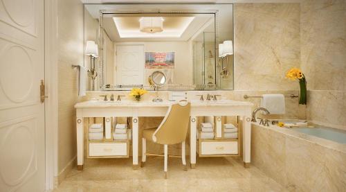 A kitchen or kitchenette at Wynn Palace