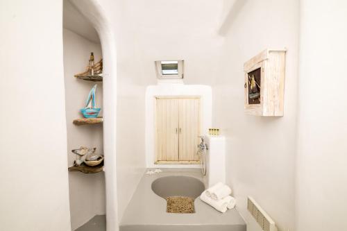 Villa Tommaso Mykonos-Iconic Pool & Sea View