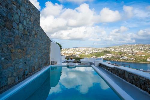 Villa Tommaso Mykonos-Iconic Pool & Sea View
