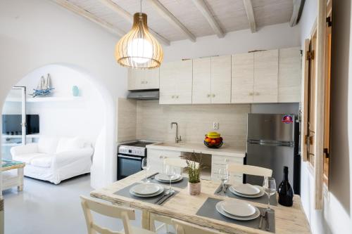 Villa Tommaso Mykonos-Iconic Pool & Sea View