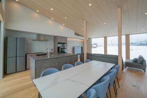 The S House - Mountain view & Sauna