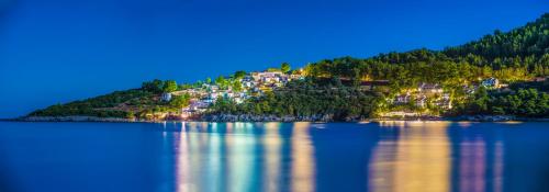 Gallery image of Adrina Beach Hotel in Panormos Skopelos