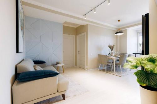 Luxury Suite Near City Center