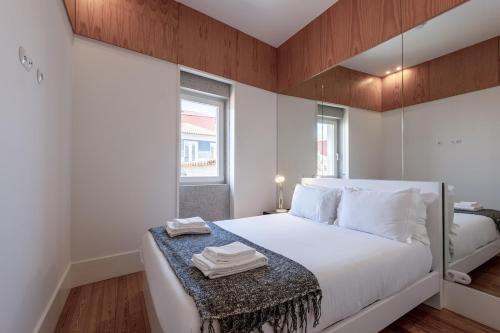 Modern Flat with balcony on Rua das Flores - 5th