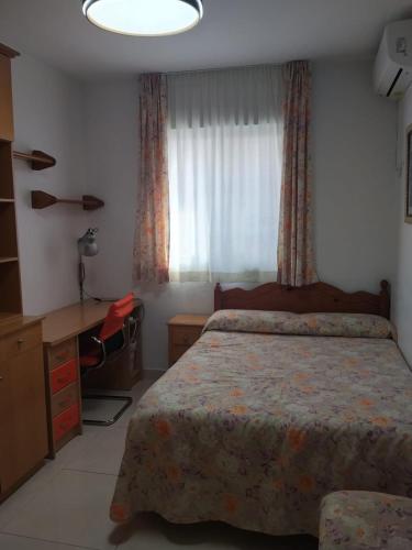 Apartamento 2 hab en Teatinos