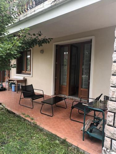 Patio nebo venkovní prostory v ubytování Yasmine
