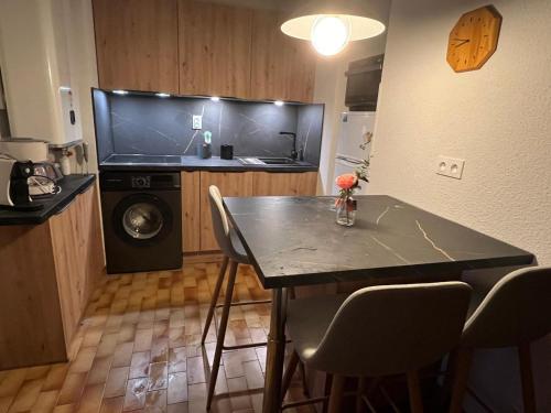 Appartement 4/6 Personnes Plain Pied - 5min Plage - Piscine en face