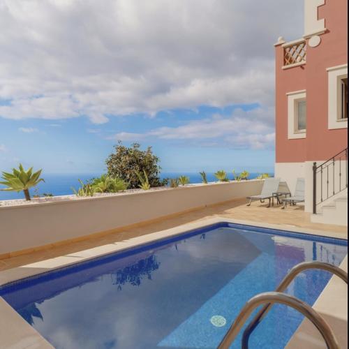 Luxury Villa Pembe Palheiro Village by Holiday Rental Madeira
