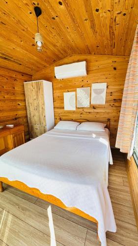 Posteľ alebo postele v izbe v ubytovaní Fullmoon Camp