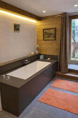 Apartment - fireplace & terrace - 2 min to slopes