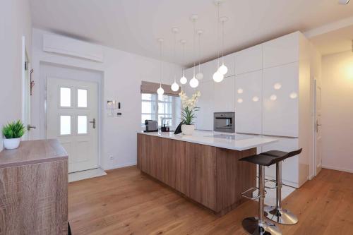 Klobučnícka-Beautiful Apartment in the heart of Old Town