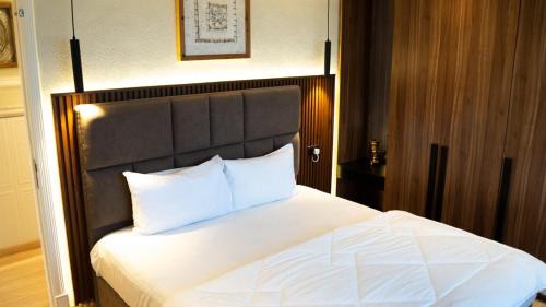 Royal sea View Apartment
