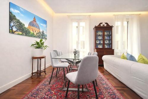 GRACCHI Gallery 84 LUXURY APARTMENT- NEW !! THE BEST FOR YOUR HOLIDAY- S'PETER BASILICA