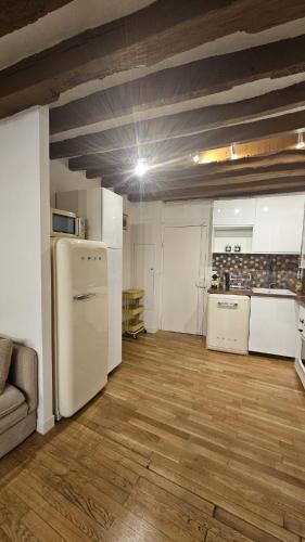 MAGNIFIQUE LOFT ! MODERNE & PARISIEN QUARTIER EMILIE In PARIS ! NOTRE-DAME & PANTHEON !