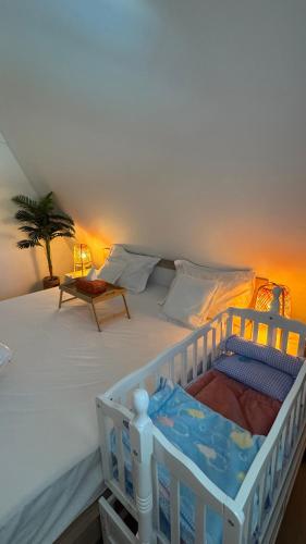 Katil atau katil-katil dalam bilik di sandhut77