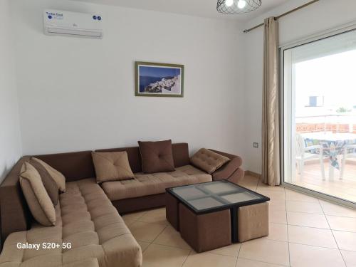Très Agréable Appartement S plus 2, Résidence Aicha avec piscine